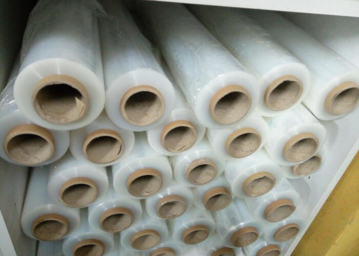 Grajewo ogłoszenia: Sprzedam dużo ilość foli stretch..3kg spozywcza